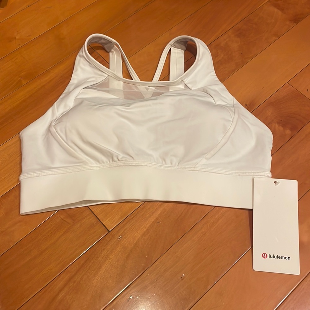 NWT Lululemon Sports Bra